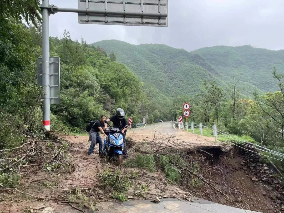 漫长的抵达：列车90小时惊险求生 第9张