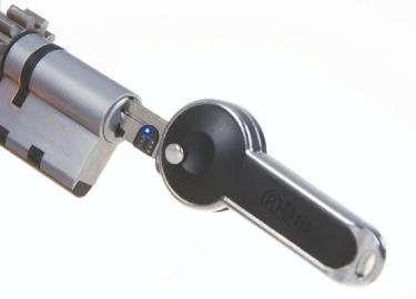 汽车智能驾驶系统有哪些核心功能？ 第1张