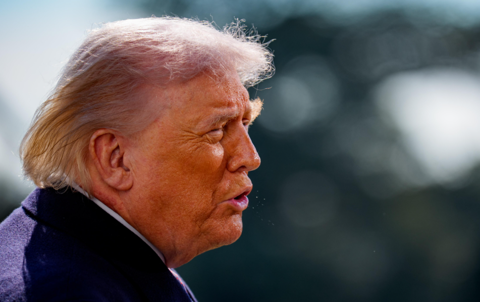 特朗普再度妄称希望参与伊朗下一任领导人选择 第1张