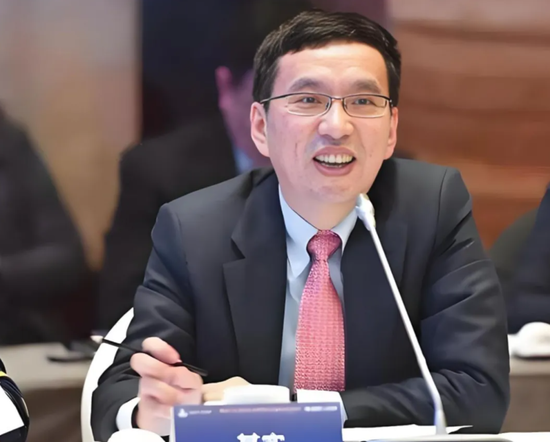 东方财富“暴利”：上半年营收105亿，净利81亿，计入政府补助4亿 却不分红 其实家族去年套现92亿 第2张